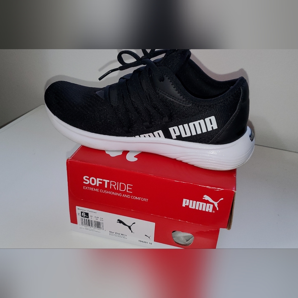 Puma Sneakers